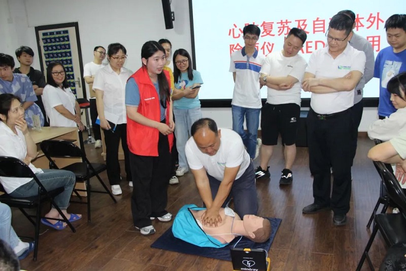 守护生命，“救”在身边 | 利来·国际(中国)最老牌-中国官网
、利来国际最老品牌工会组织开展《AED急救技能专项培训》
