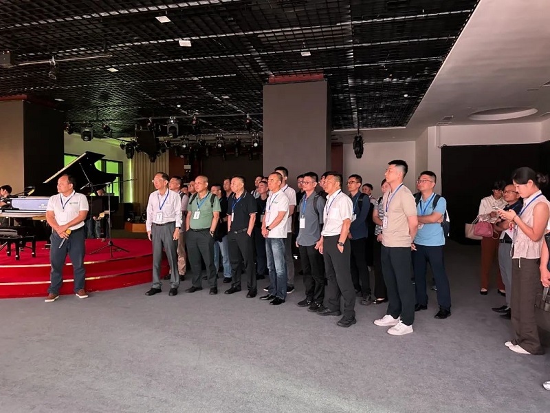 智行致远 · 走进工厂 | 广东组杰青走进利来国际最老品牌智造