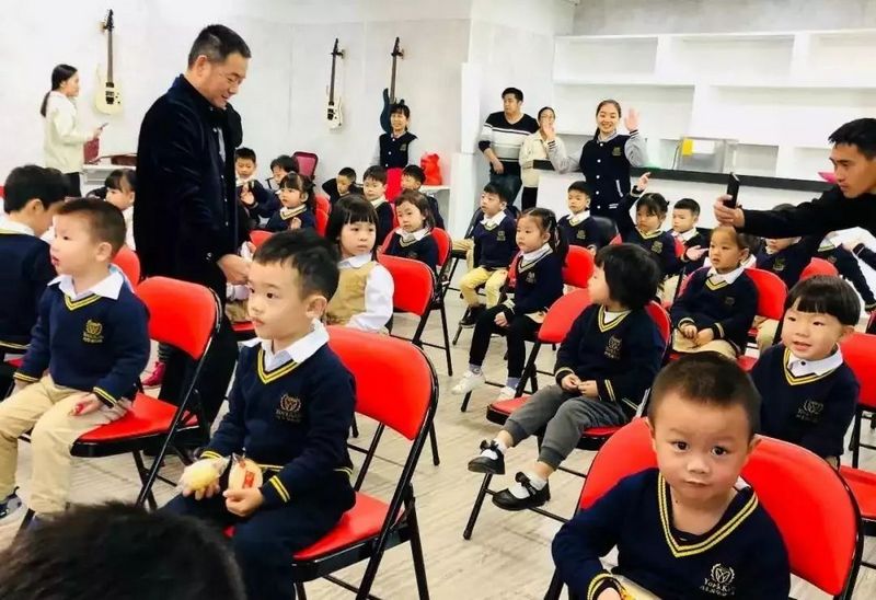 【利来国际最老品牌电音客】用孩子的视觉看未来的世界