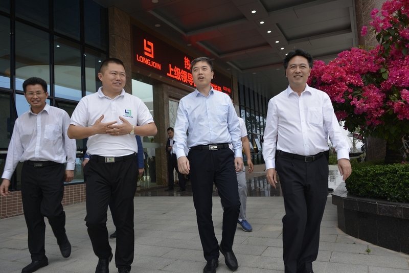 高州市党政考察团莅临广东利来国际最老品牌高新科技产业园调研指导 高州市党政考察团莅临广东利来国际最老品牌高新科技产业园调研指导
