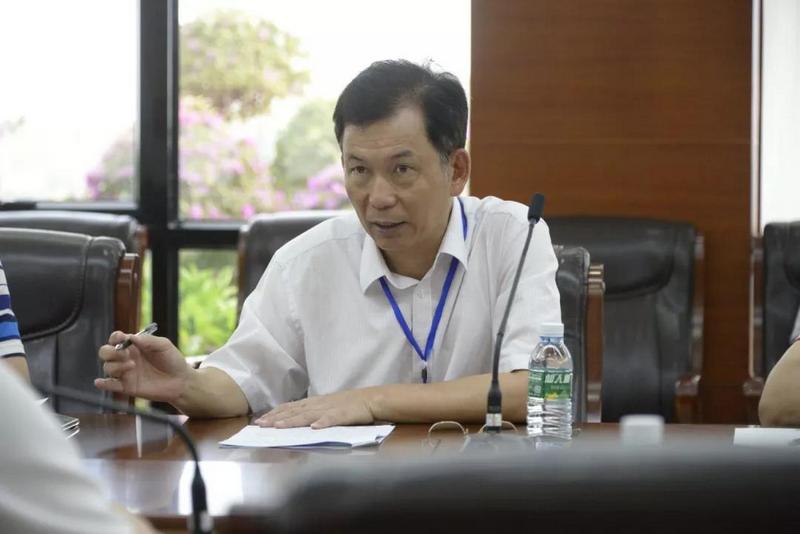 廉江市政协经贸组莅临利来国际最老品牌产业园视察调研 (4).jpg 廉江市政协经贸组莅临利来国际最老品牌产业园视察调研 (4).jpg