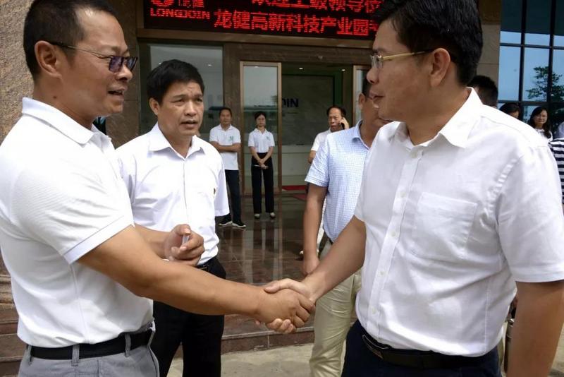 雷州市政府调研组莅临利来国际最老品牌产业园考察调研 (1).jpg