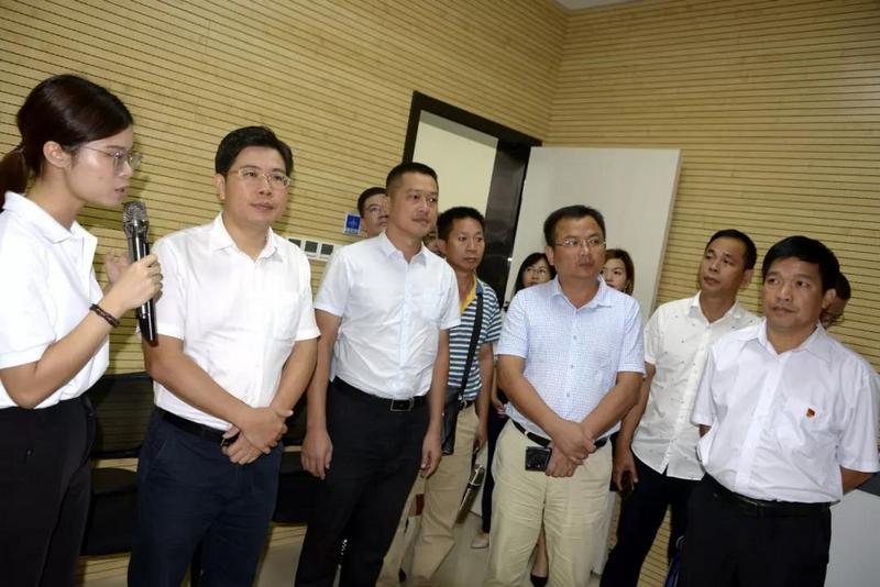 雷州市政府调研组莅临利来国际最老品牌产业园考察调研 (9).jpg
