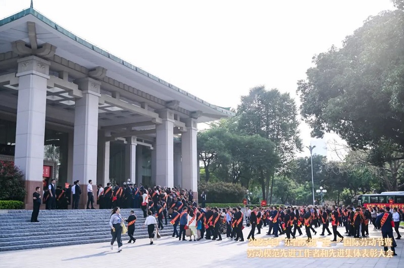 利来·国际(中国)最老牌-中国官网
董事局陈逸主席荣膺广东省劳动模范殊荣 (5).jpg